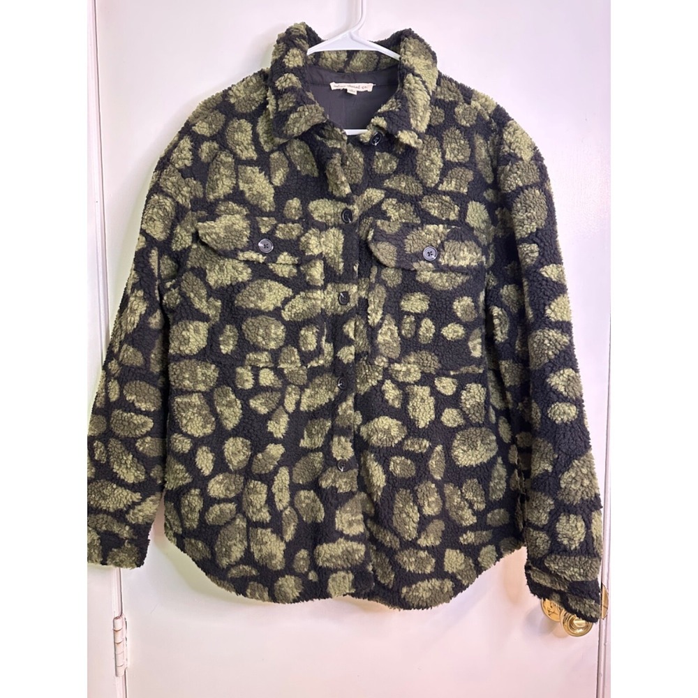 Indigo‎ Thread Co Size M Black & Olive Green Print Sherpa Shacket Shirt Jacket